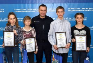 Підлітків, які зберегли ліс від пожежі, відзначили